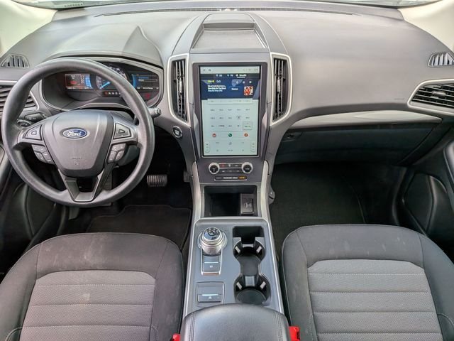 Used 2022 White Ford SE image 26