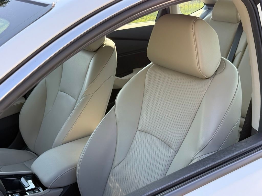 Used 2024  Honda Touring image 16