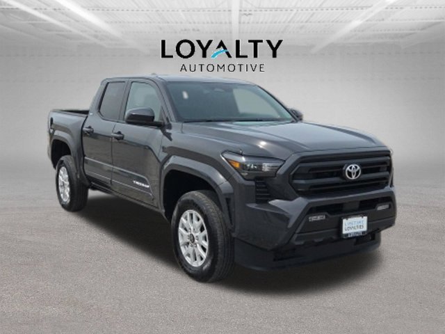 Used 2025  Toyota SR5 image 7