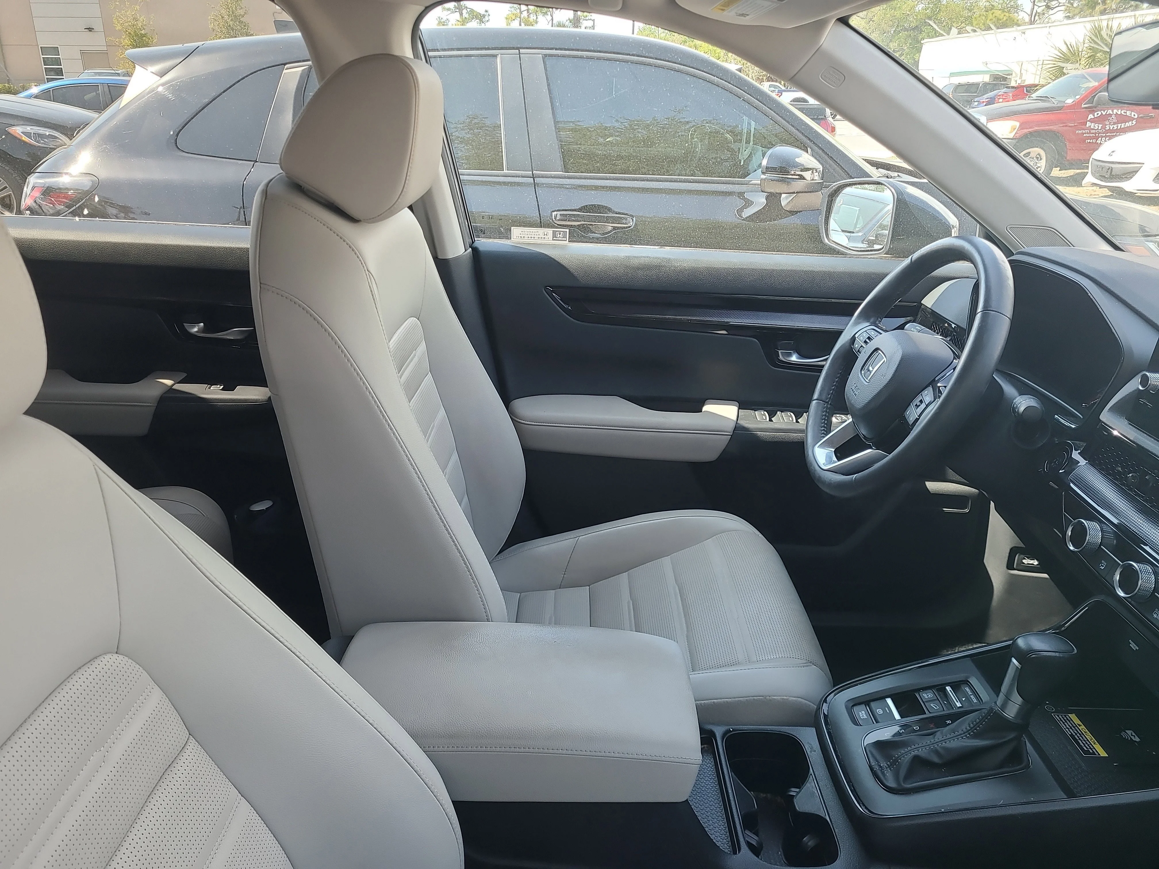 Used 2024  Honda EX-L image 8