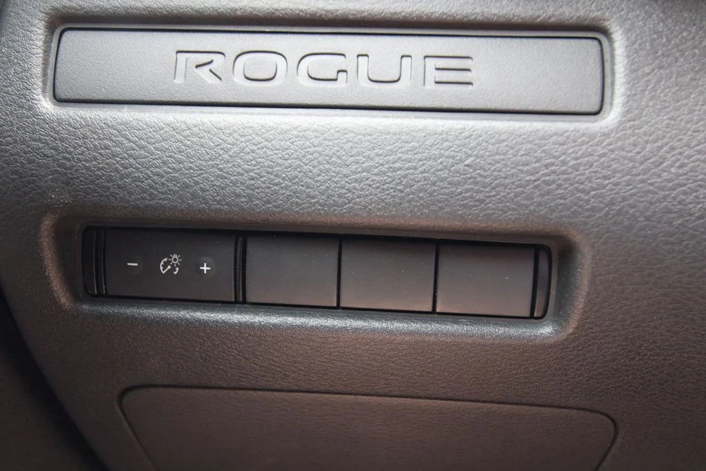 Used 2023 Black Nissan S image 22
