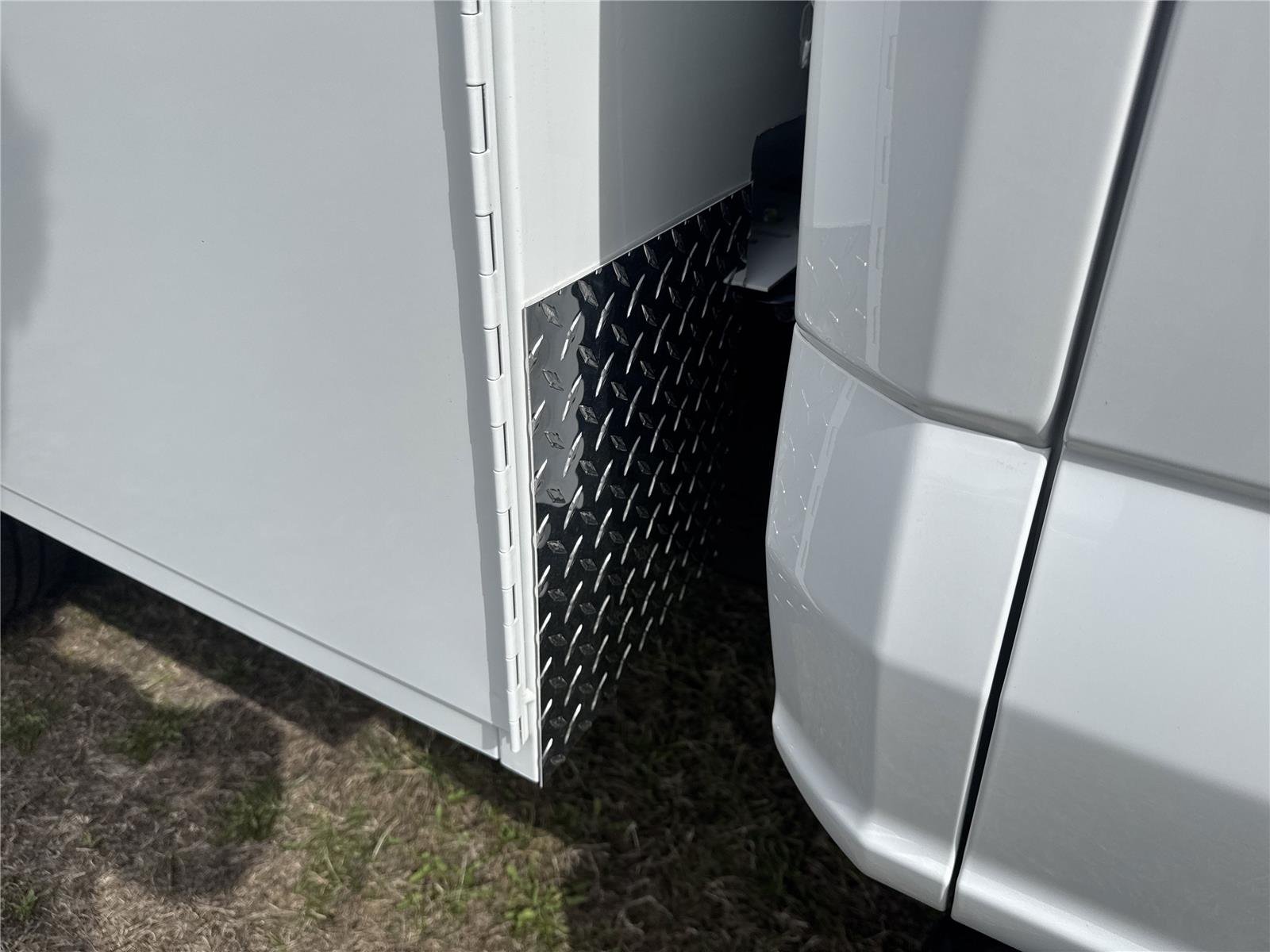 New 2026 Oxford White Ford F-350® XL image 29