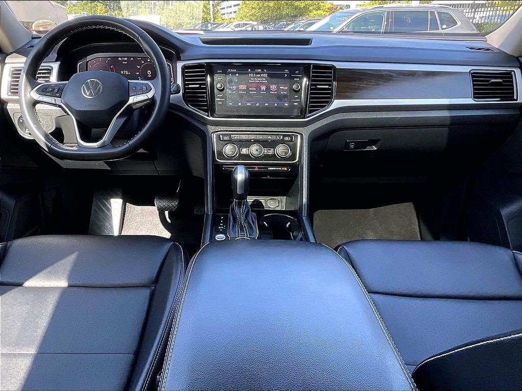 Used 2023 Gray Volkswagen 3.6L V6 SE w/Technology image 22