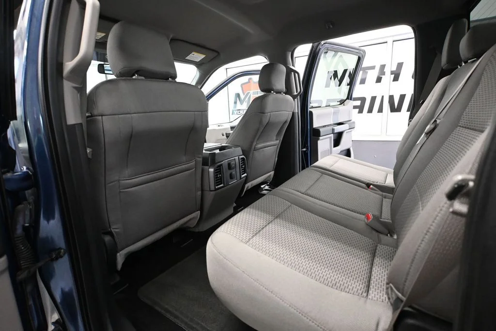 Used 2016 Blue Ford XLT image 41