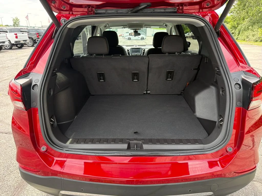Used 2024 Radiant Red Tintcoat Chevrolet LT image 29