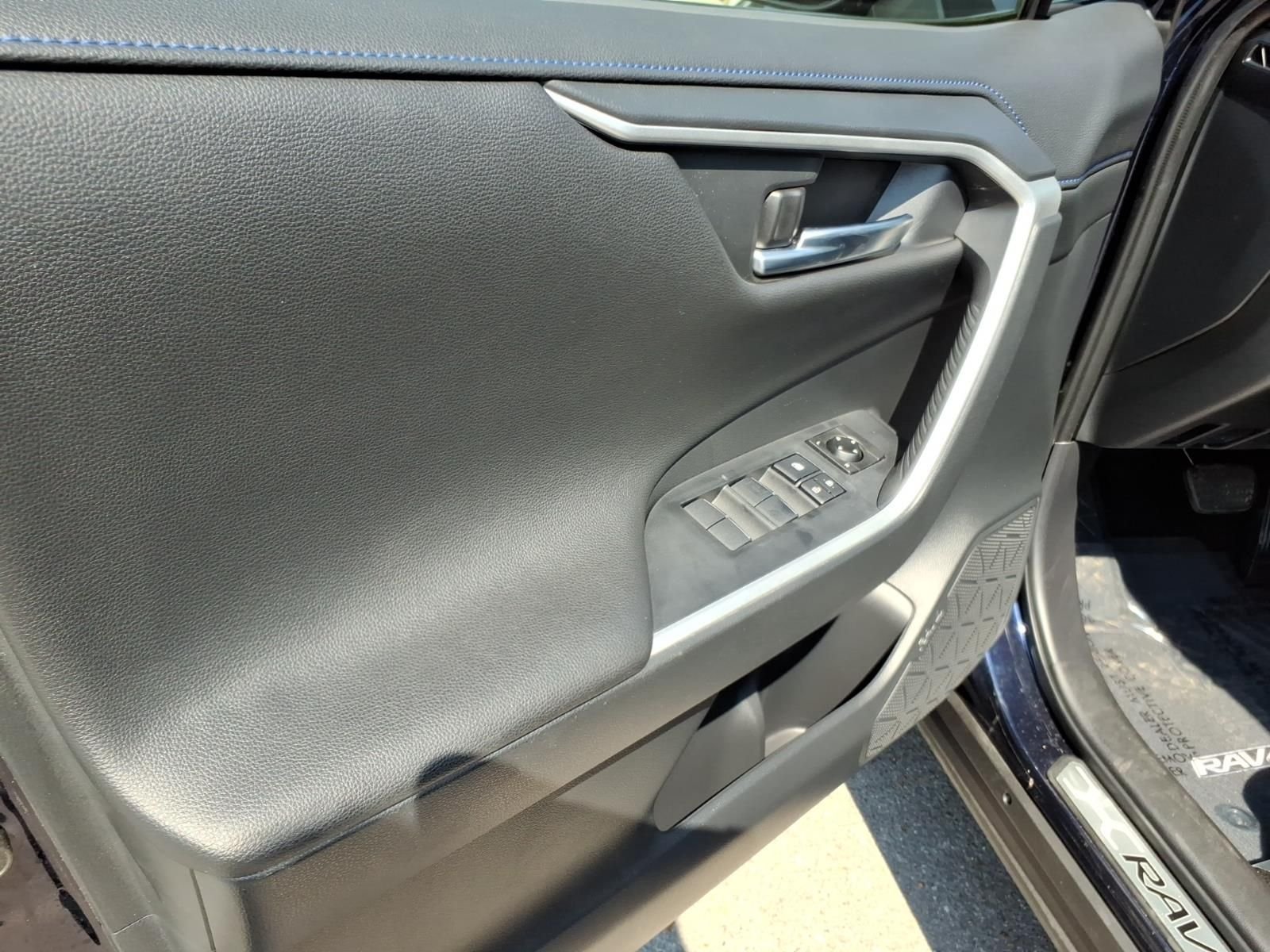 Used 2019 Blue Toyota XSE image 11