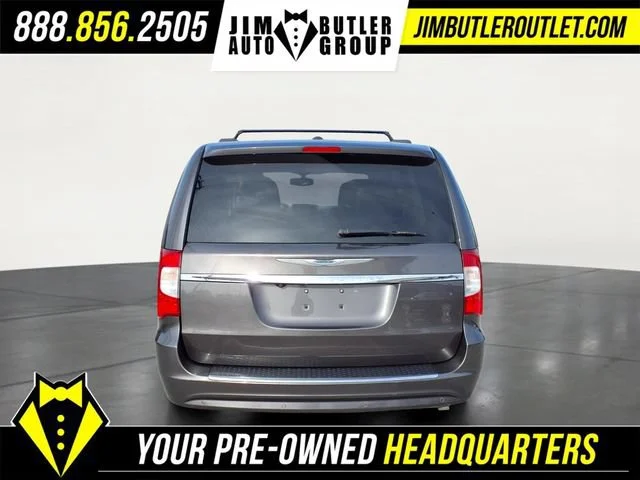 Used 2015 Gray Chrysler Touring-L image 20