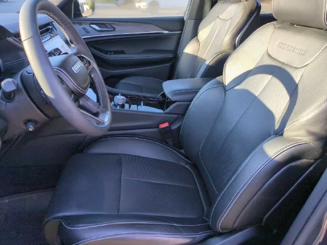 Used 2024 Gray Jeep Overland image 15