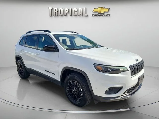 Used 2023 White Jeep Altitude Lux image 7