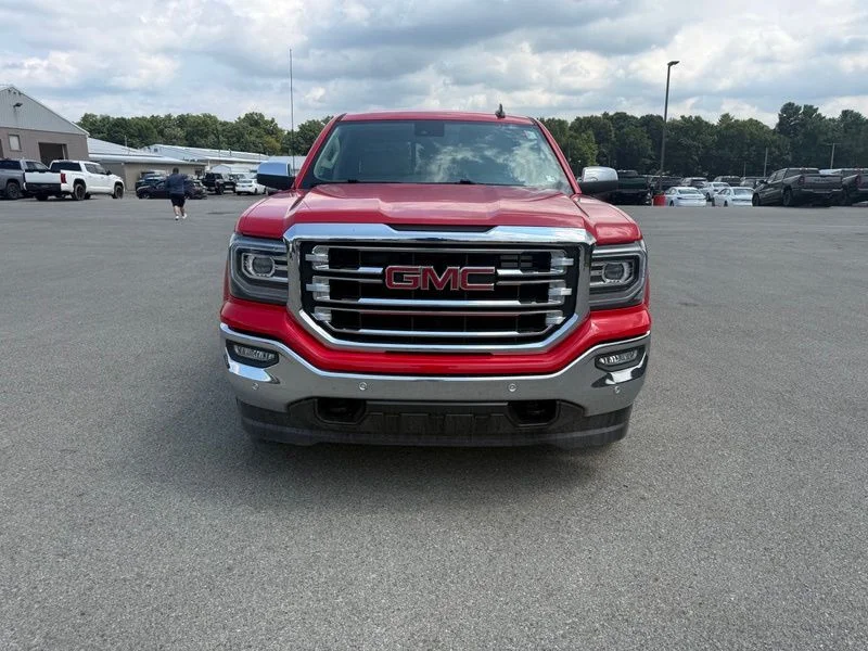 Used 2018 Red GMC SLT image 13