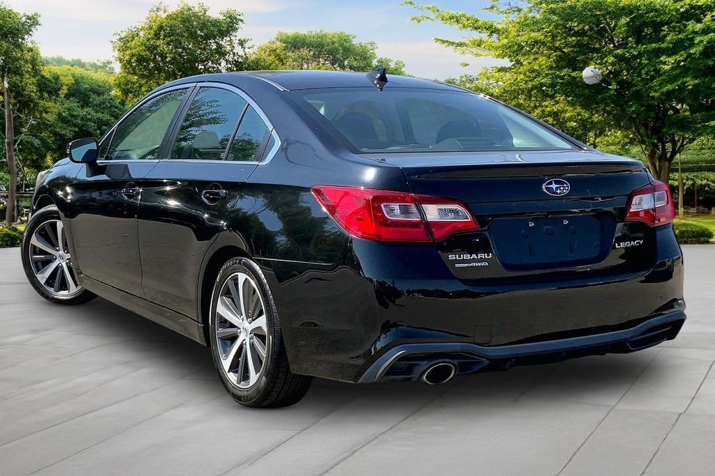Used 2018 Black Subaru 2.5i image 4