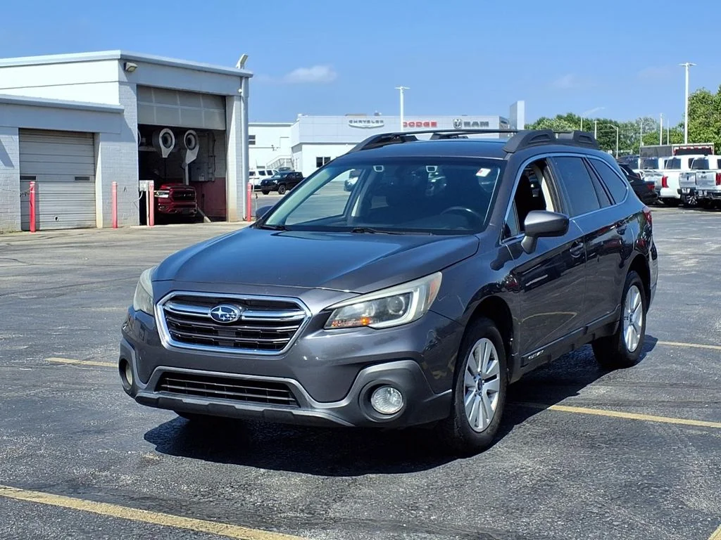 Used 2019 Subaru Outback Premium with VIN 4S4BSAFCXK3316772 for sale in Kansas City