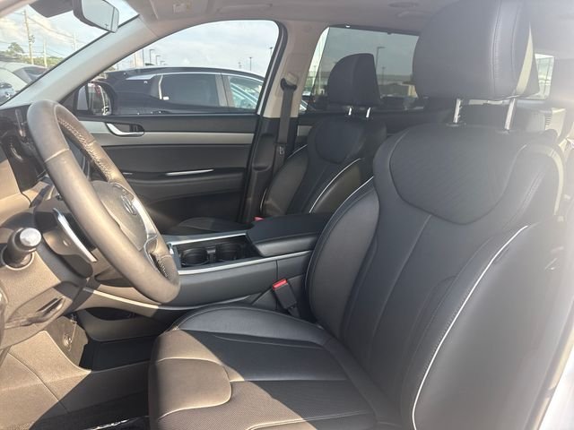 Certified Used 2025 White Hyundai SEL Premium image 13