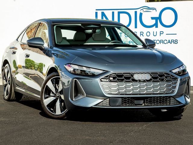 Used 2025 Horizon Blue Metallic Audi  image 4
