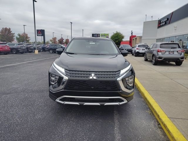 New 2026 Black Mitsubishi SE image 2