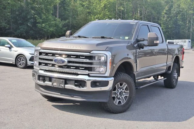 2023 Ford F-350SD Lariat