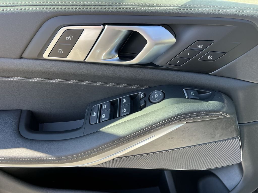 2026 BMW X5 40i - Photo 13