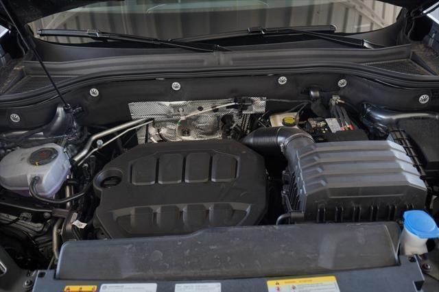 2025 Volkswagen Atlas Cross Sport SE w/Tech - Photo 12