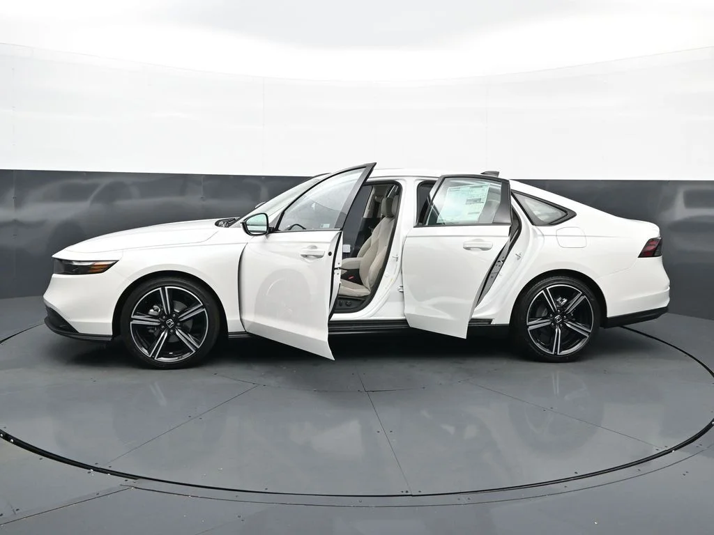 New 2026 Platinum White Pearl Honda SE image 32
