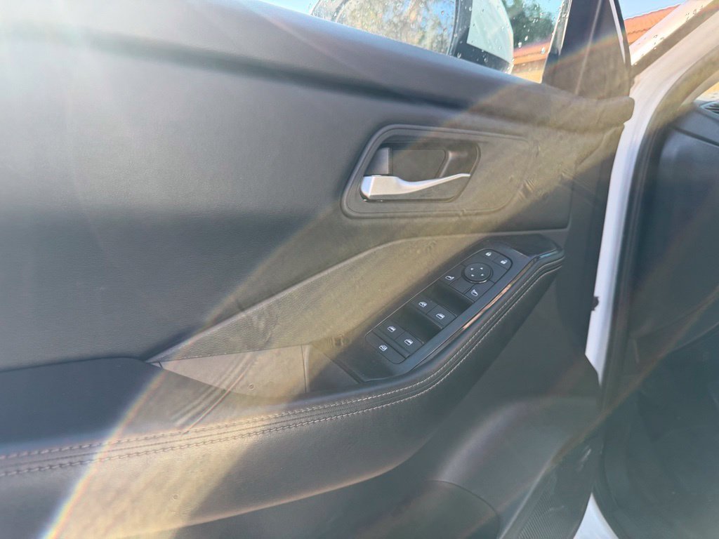 Used 2024 White/off-white Nissan SV image 20