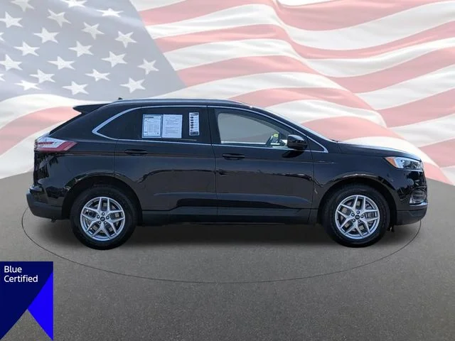 Used 2022 Black Ford SEL image 2