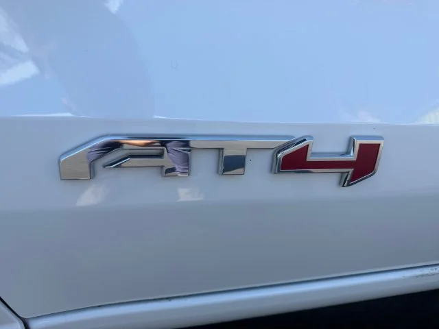 Used 2024 White GMC AT4 image 24