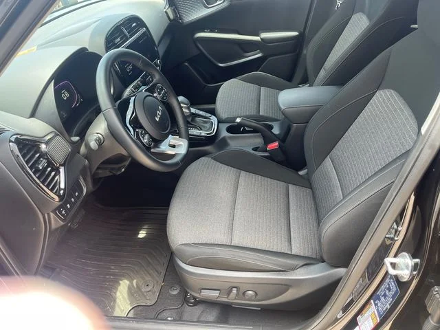 Used 2025 Black Kia EX image 18
