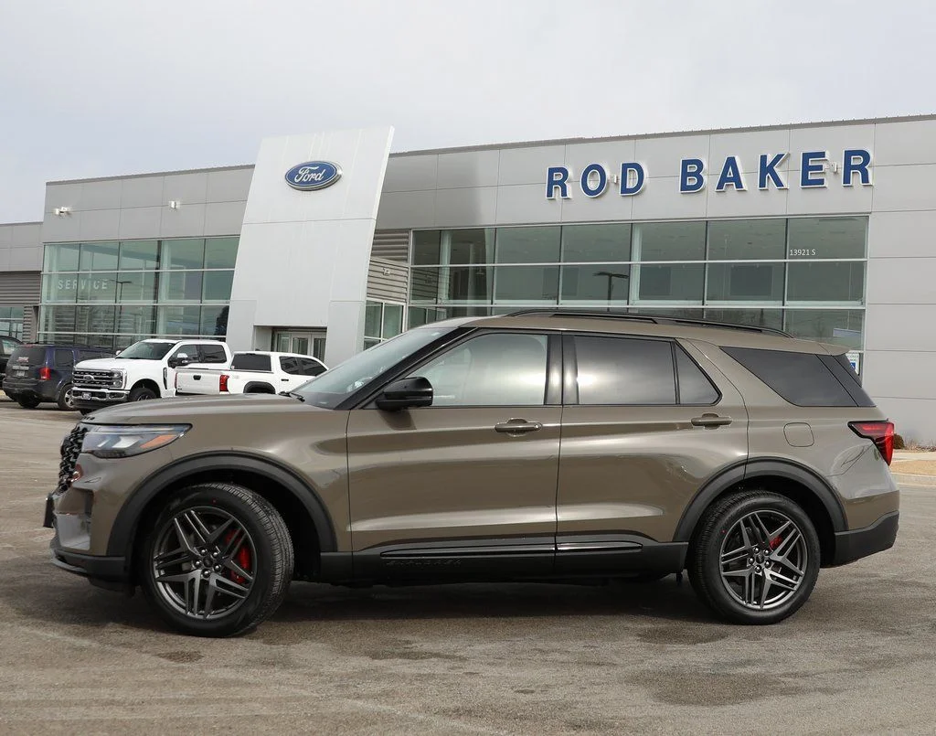 2026 Ford Explorer ST 4WD's photo