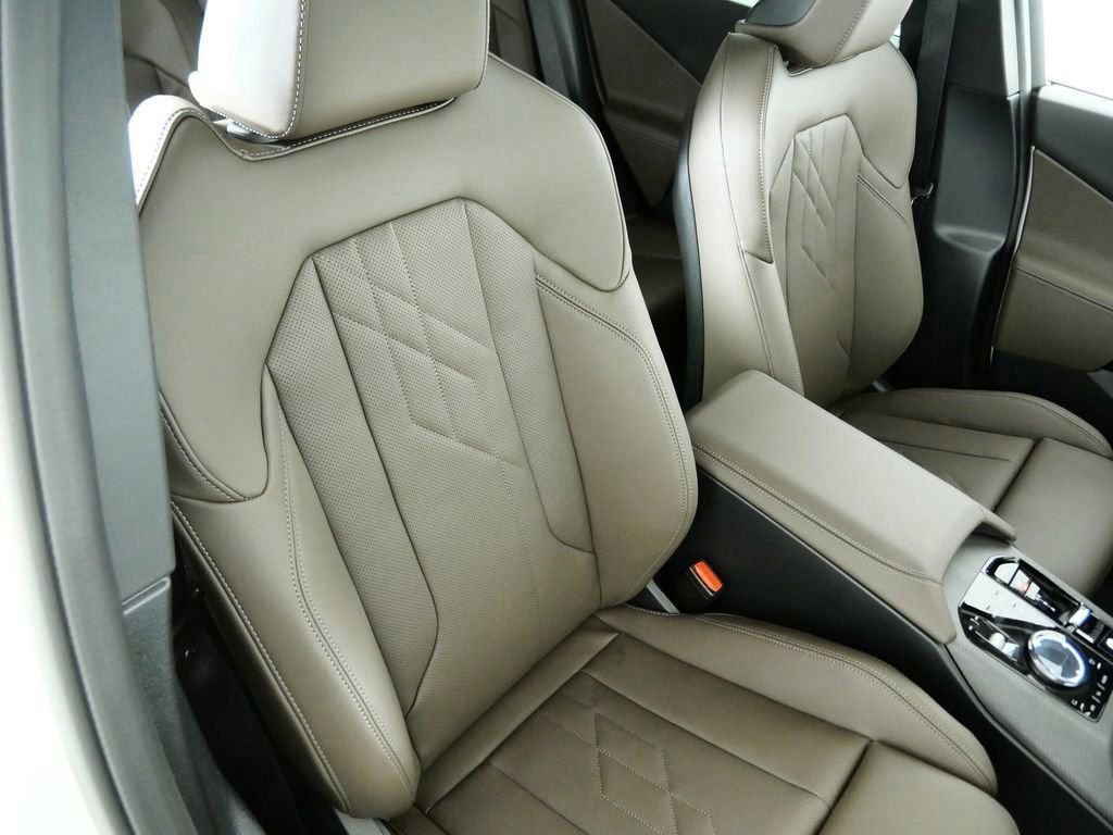 Used 2026 Alpine White BMW 30 xDrive image 23