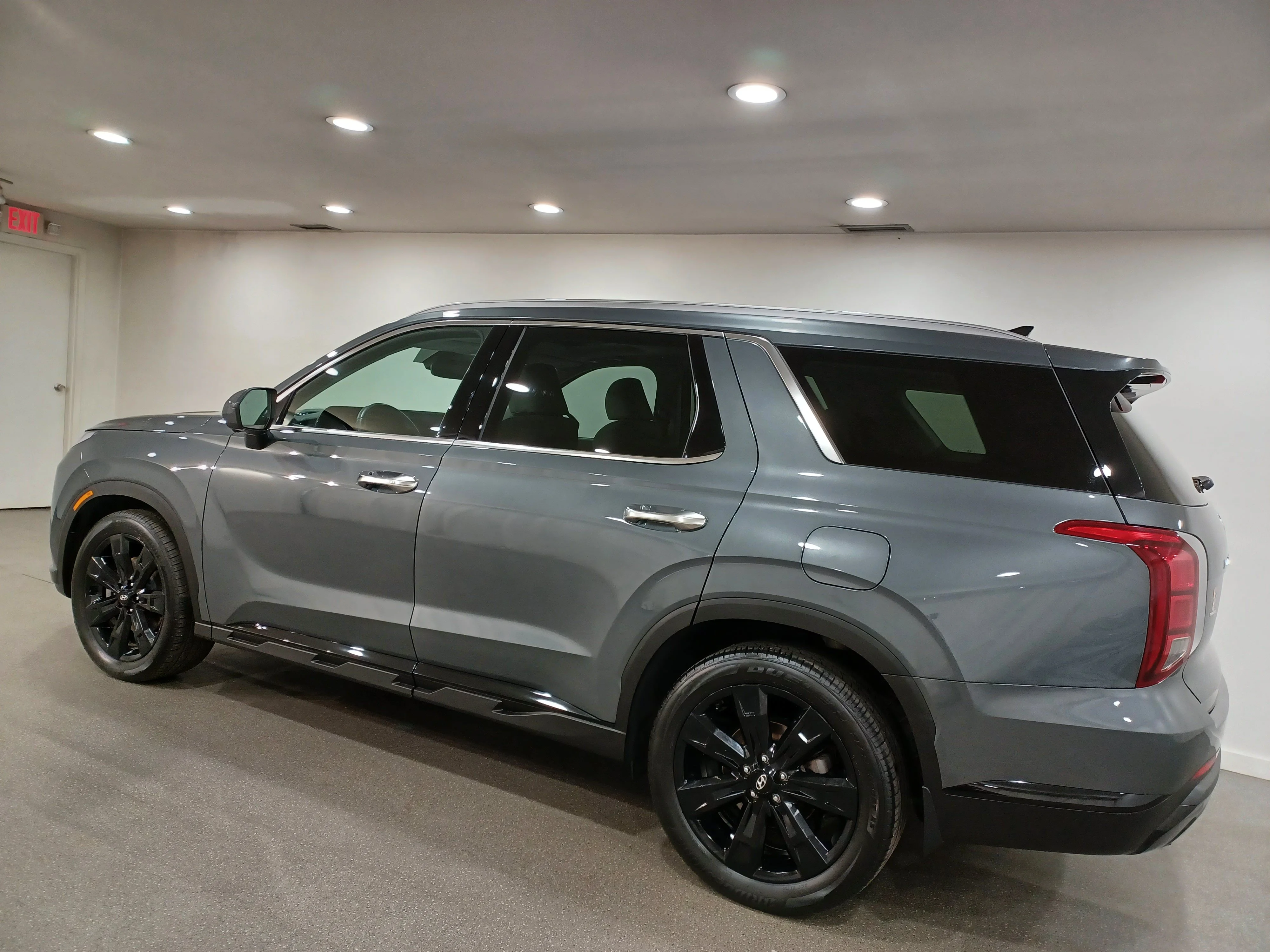 Certified Used 2023 Steel Graphite Hyundai Urban AWD*7 Pass | Adaptive Cruise | Remote Start | Nav | 360 Cam | Cooled Leather | Sunroof | H/K image 7