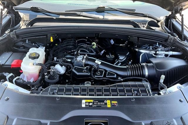 Used 2025 Gray Jeep Altitude X image 7
