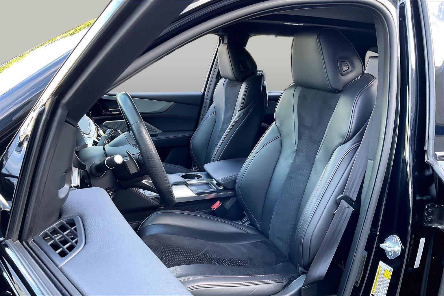 Used 2023 Majestic Black Pearl Acura w/A-Spec Package image 8