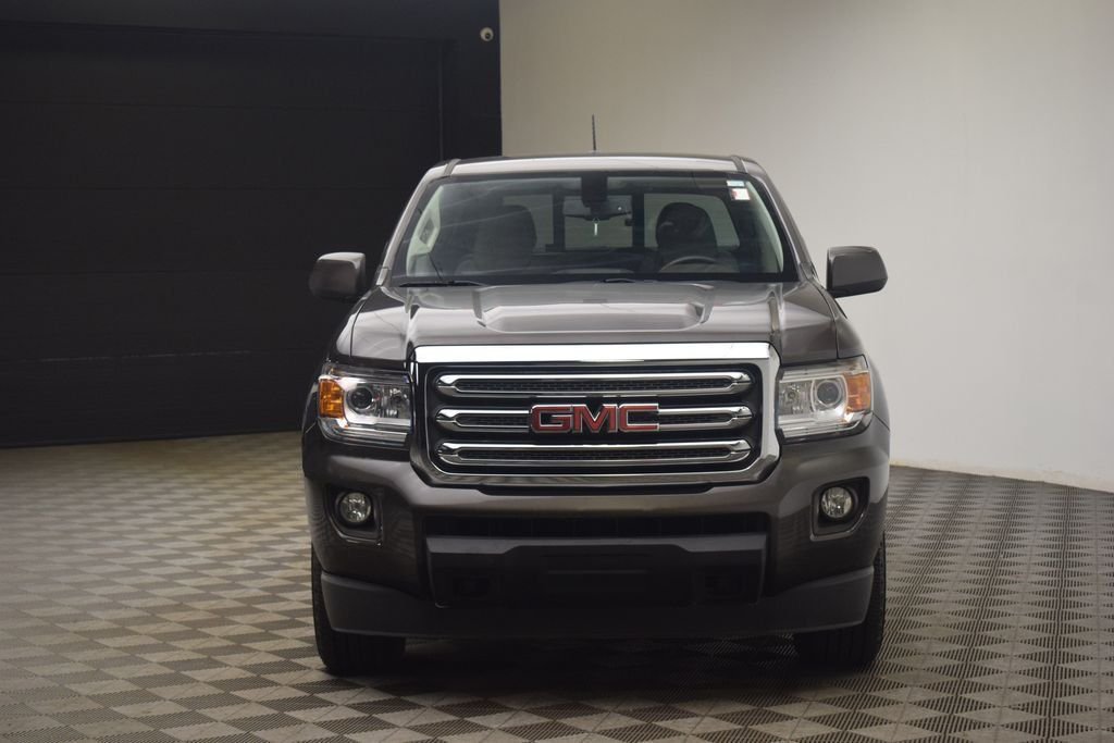 Used 2019 Smokey Quartz Metallic GMC SLE1 image 19