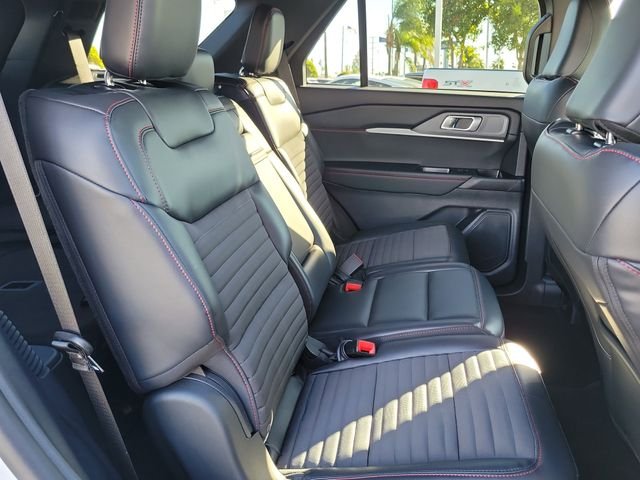 Used 2025 Star White Ford ST-Line image 19