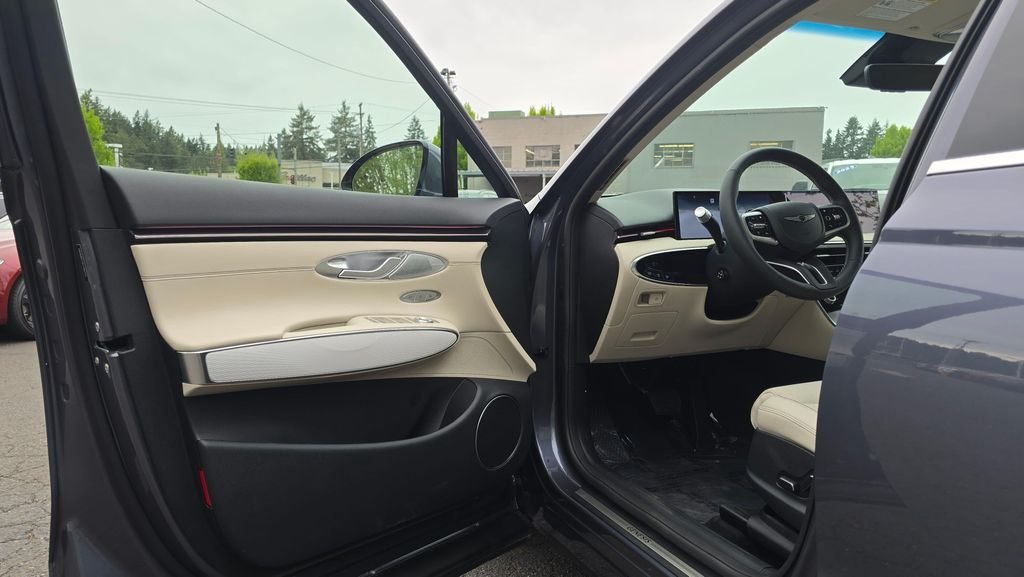New 2026 Silver Genesis 2.5T ADVANCED image 20