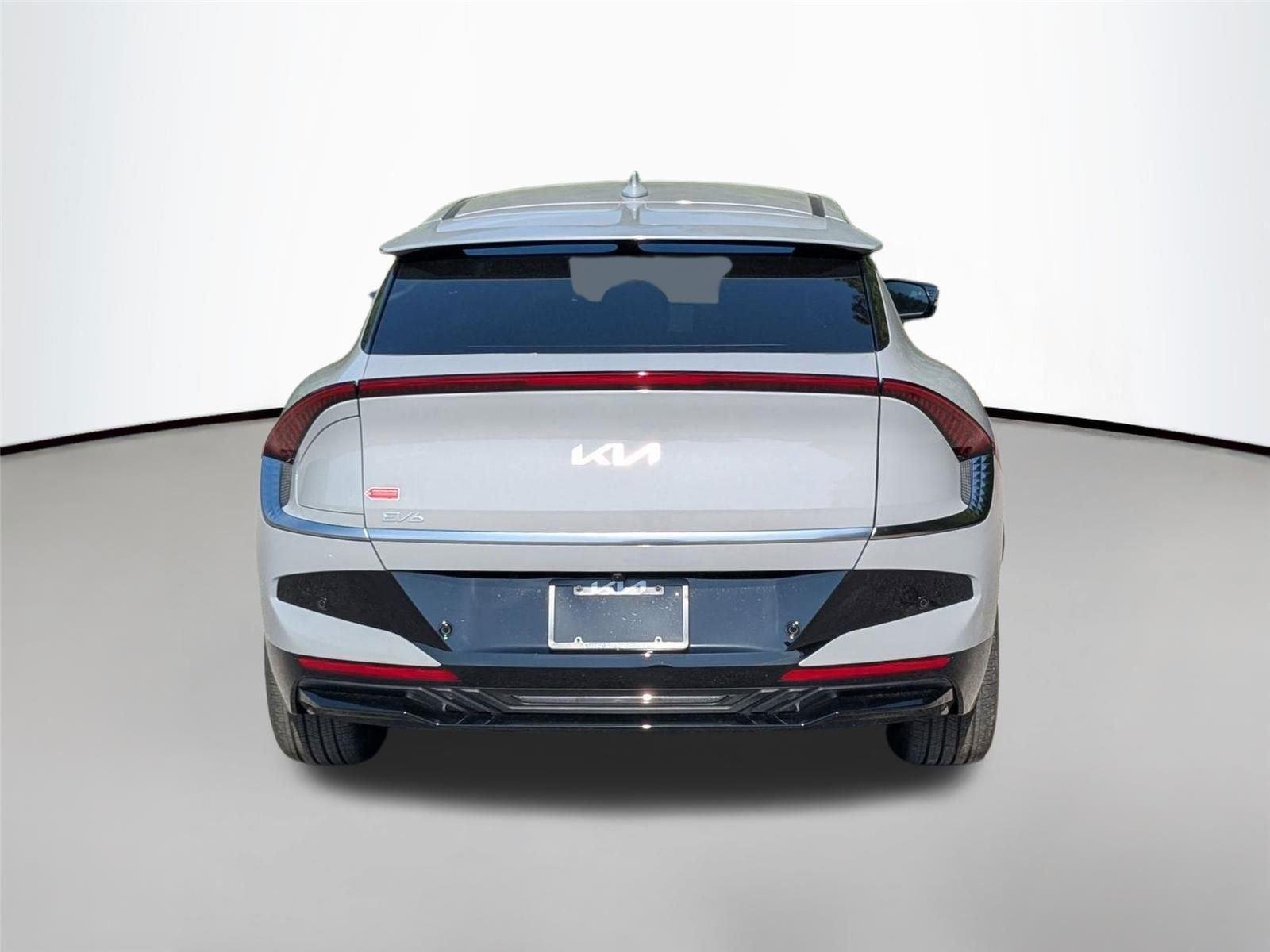 2025 Kia EV6 Wind - Photo 8