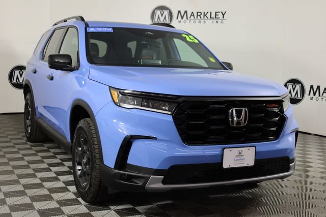 Used 2025 Blue Honda TrailSport image 31