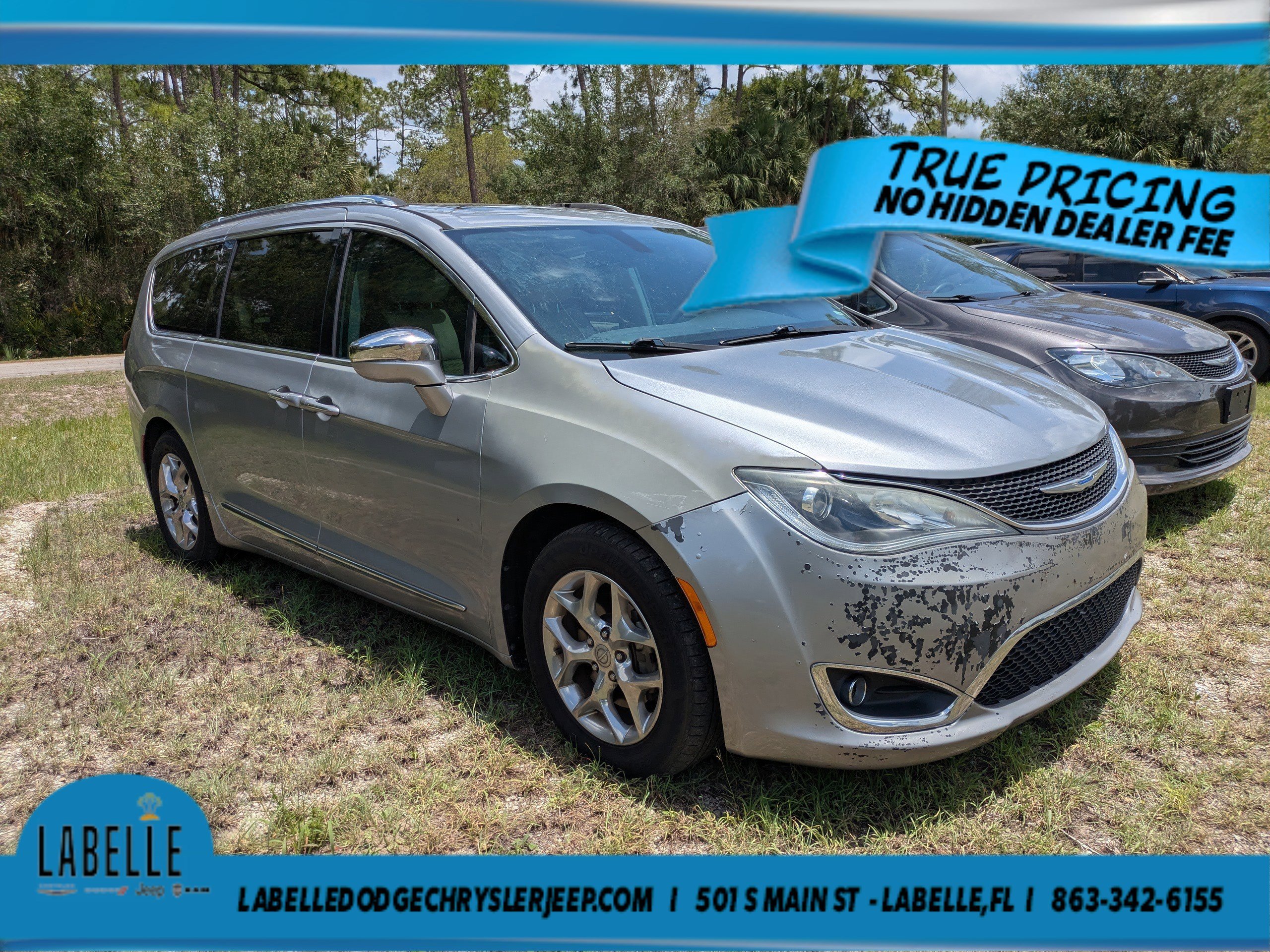 2019 Chrysler Pacifica Limited's photo