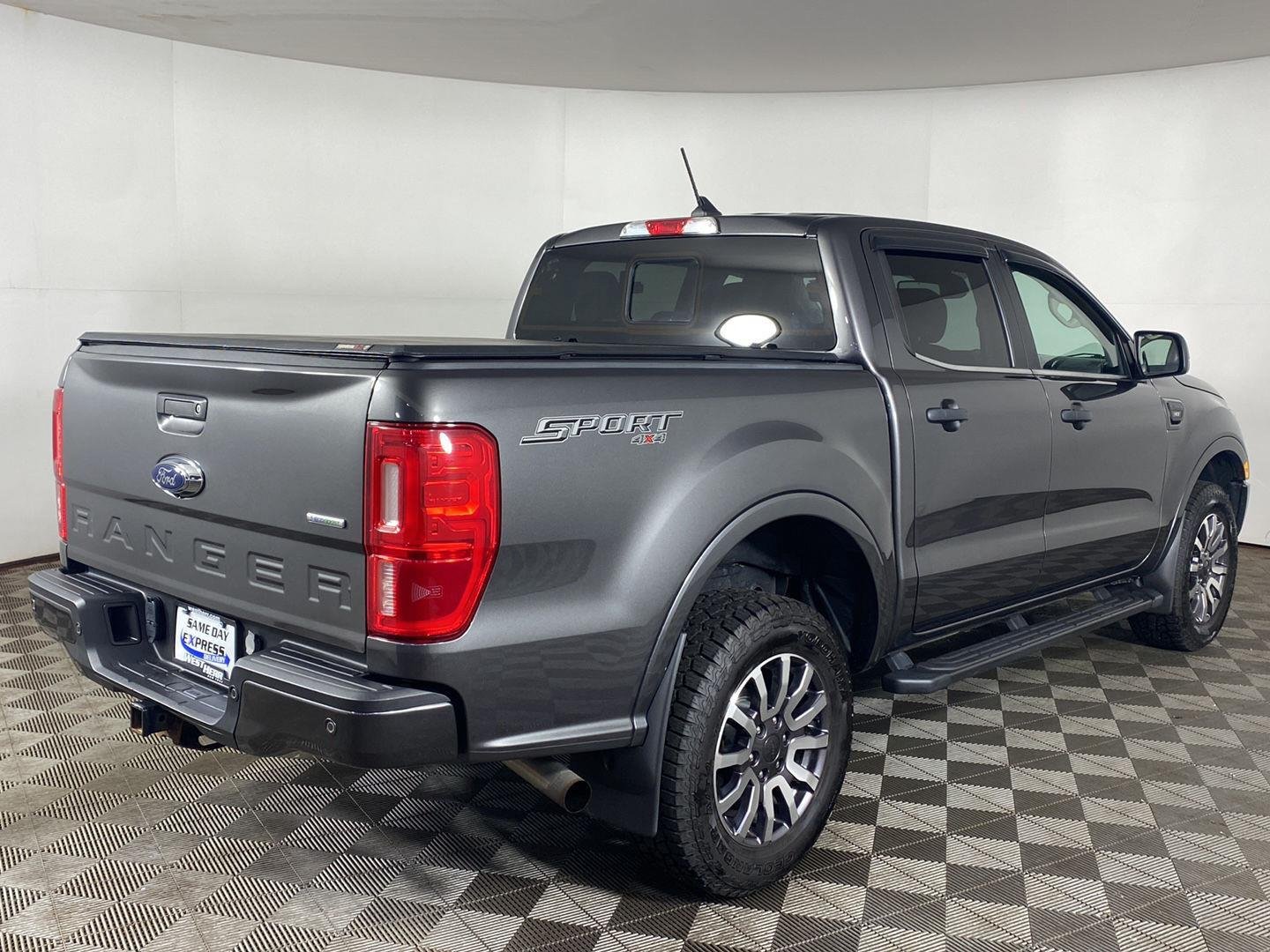 Used 2019 Magnetic Ford XLT image 3