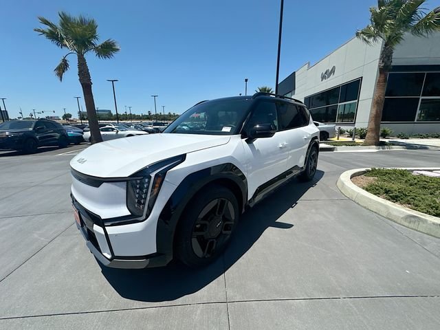 New 2026 Glacial White Pearl / Black Ro Kia GT-Line AWD image 3