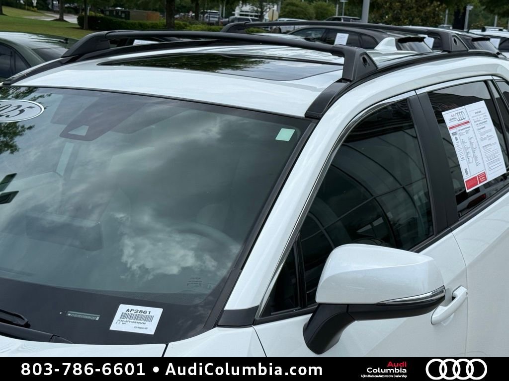 Used 2025 Beige Toyota XLE Premium image 10