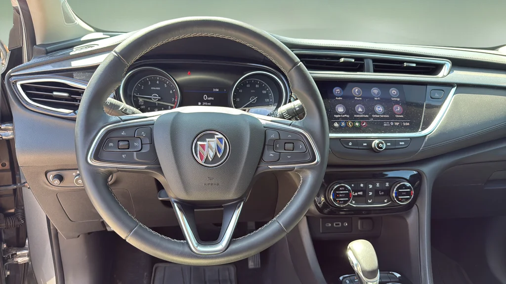 Used 2021  Buick Select image 21