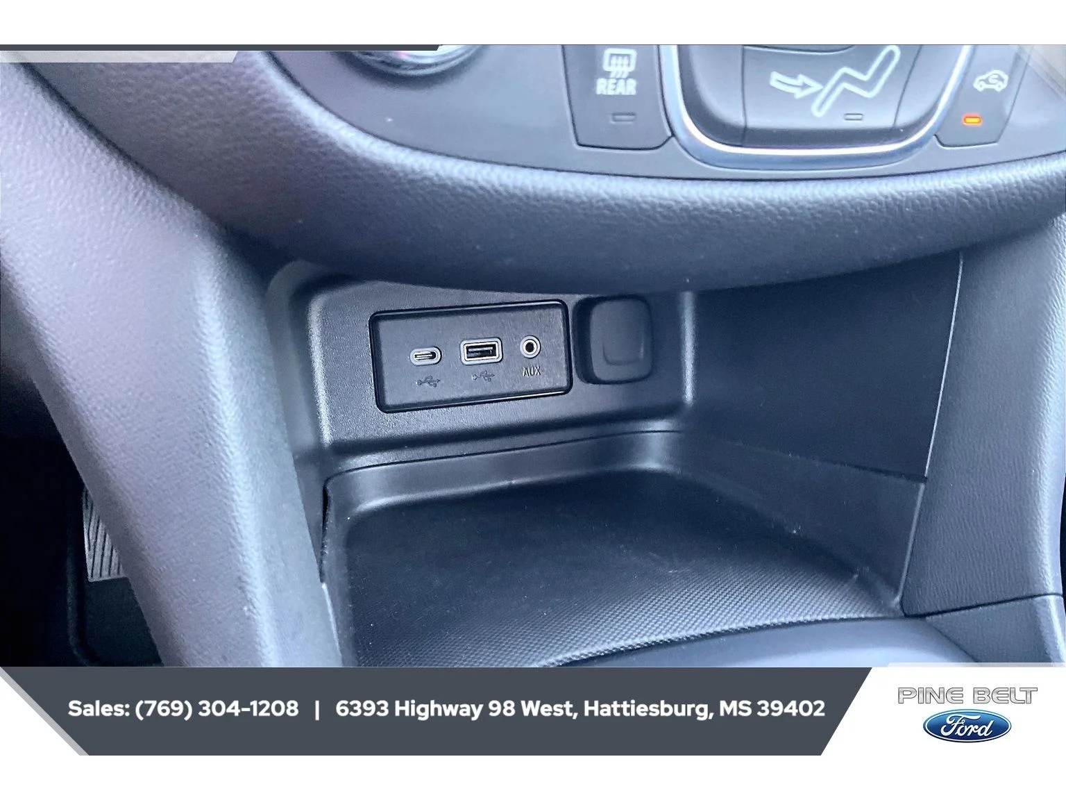 Used 2022 Summit White Chevrolet LT image 23