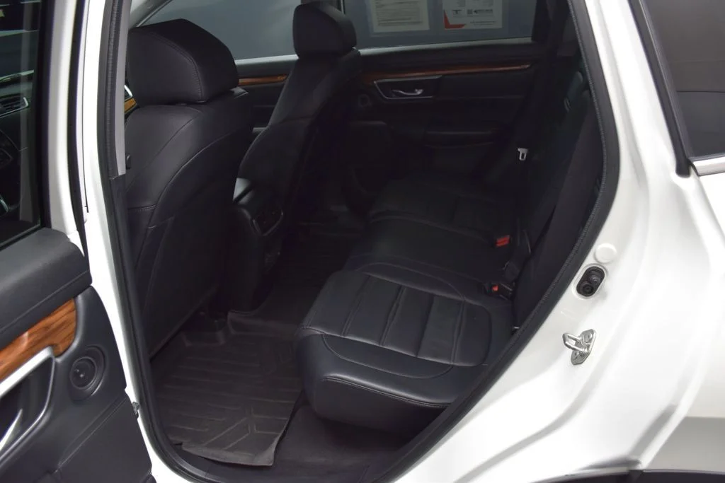 Certified Used 2018 White Honda Touring image 19