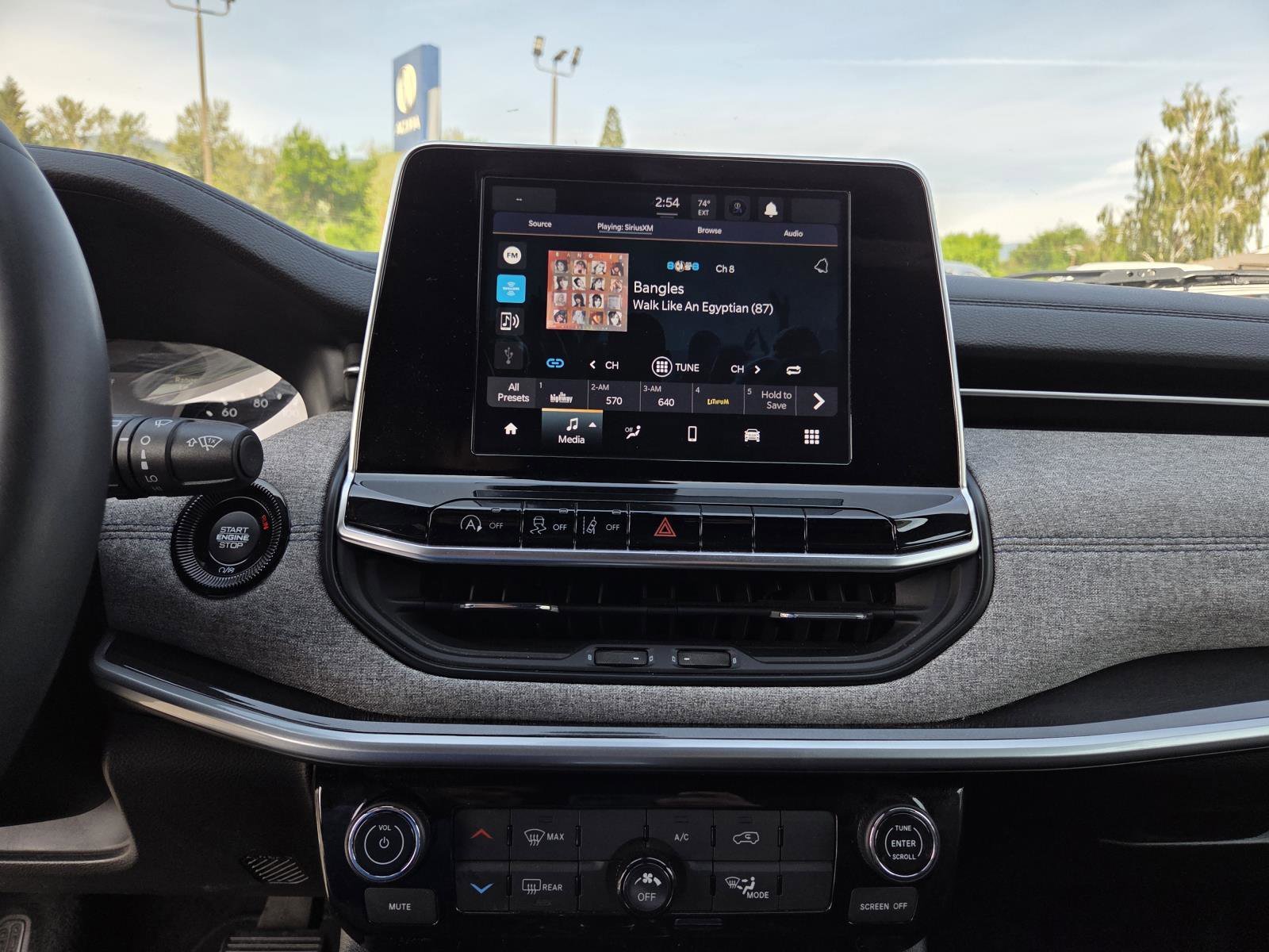 2025 Jeep Compass Latitude - Photo 25