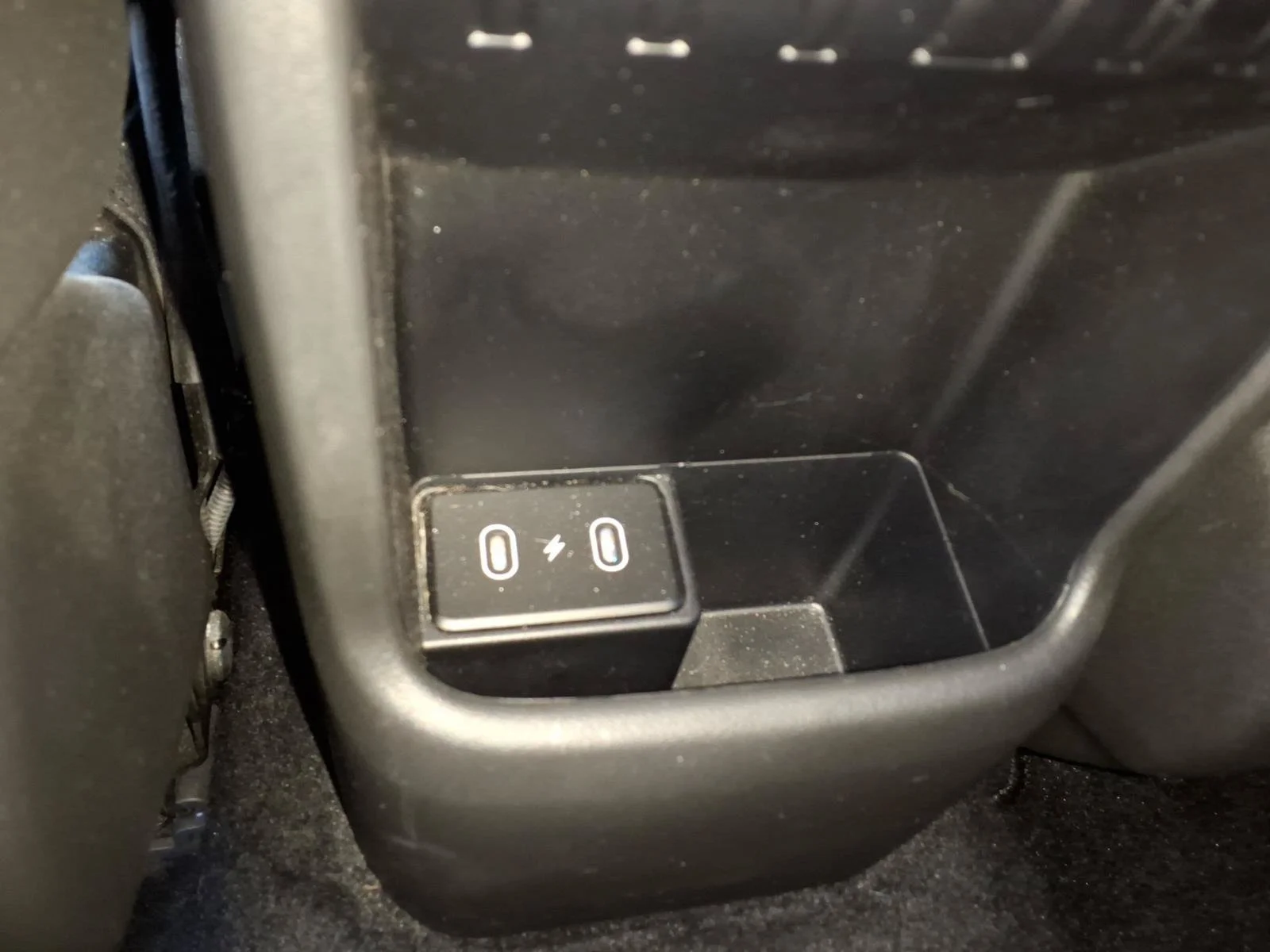 Certified Used 2025 Atlas White Hyundai Limited image 15