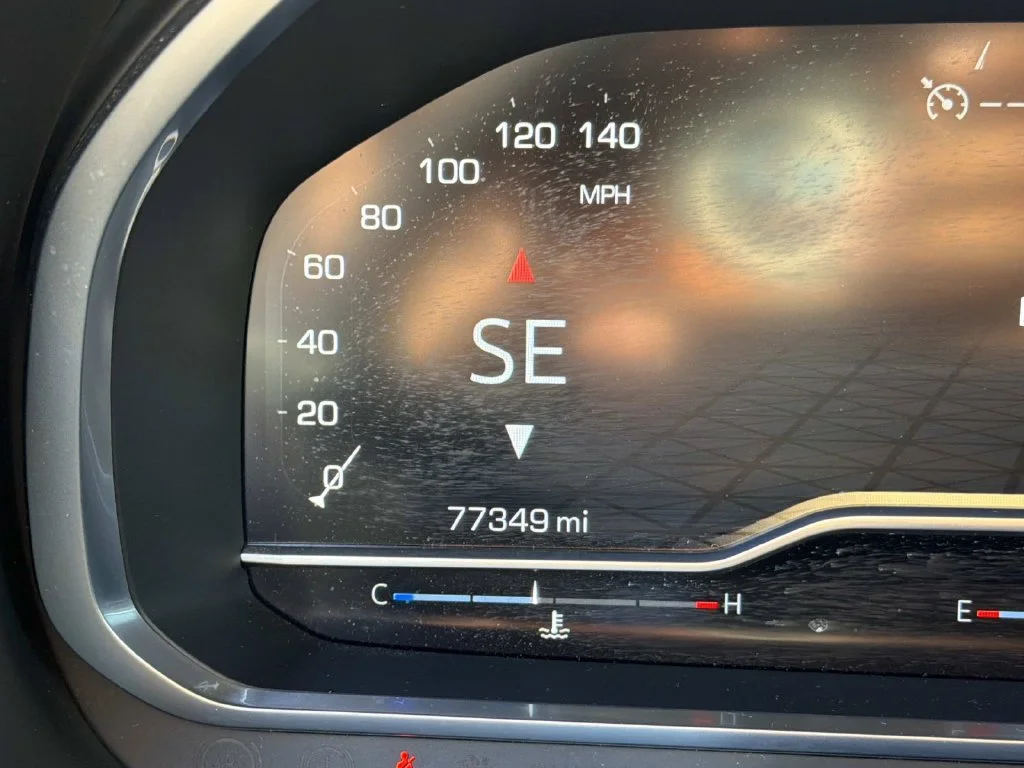 Used 2023 Silver GMC SLT image 20