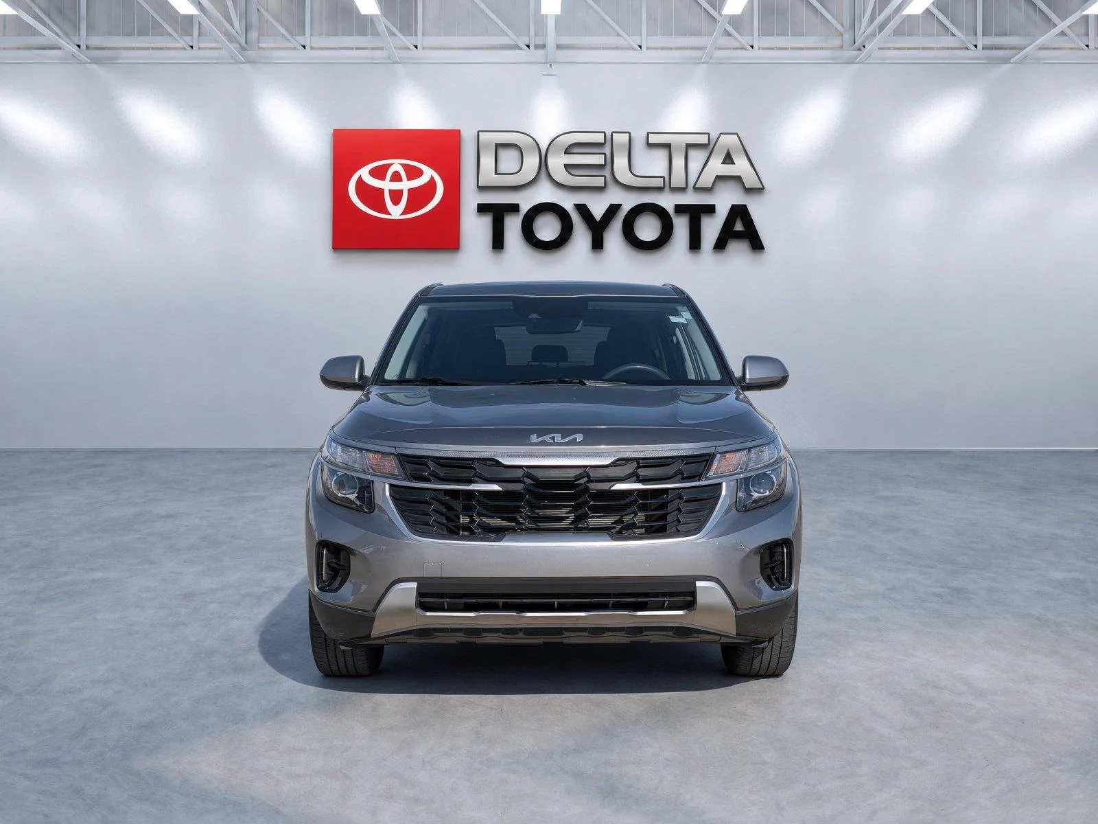 Used 2026 Steel Gray Kia LX image 4