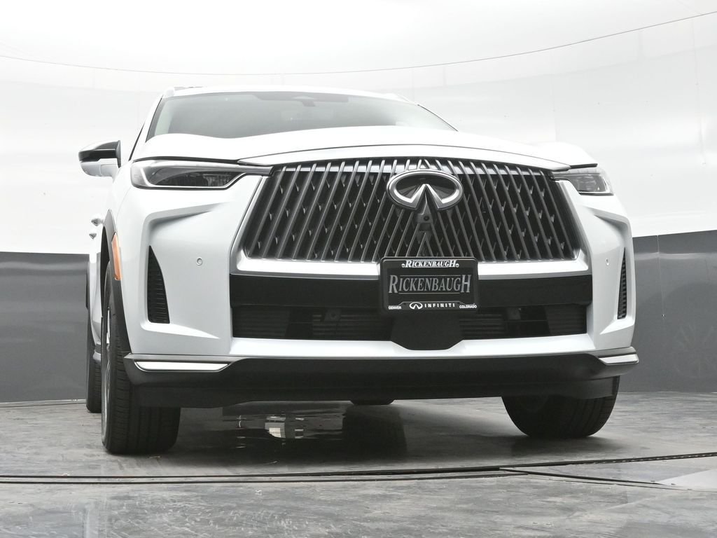 Used 2026 White INFINITI LUXE image 24