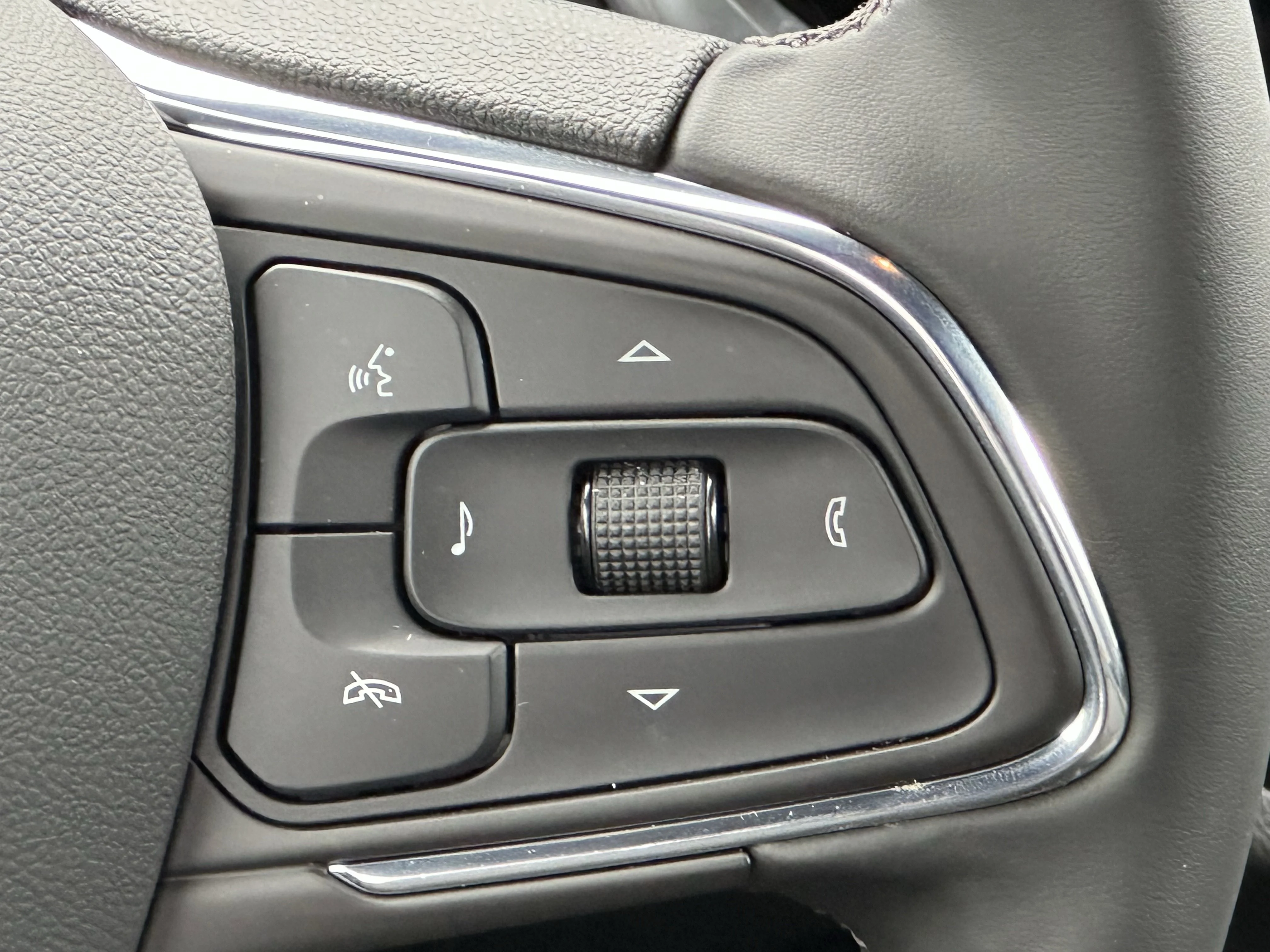 New 2026 Moonstone Grey Metallic Buick Avenir image 13